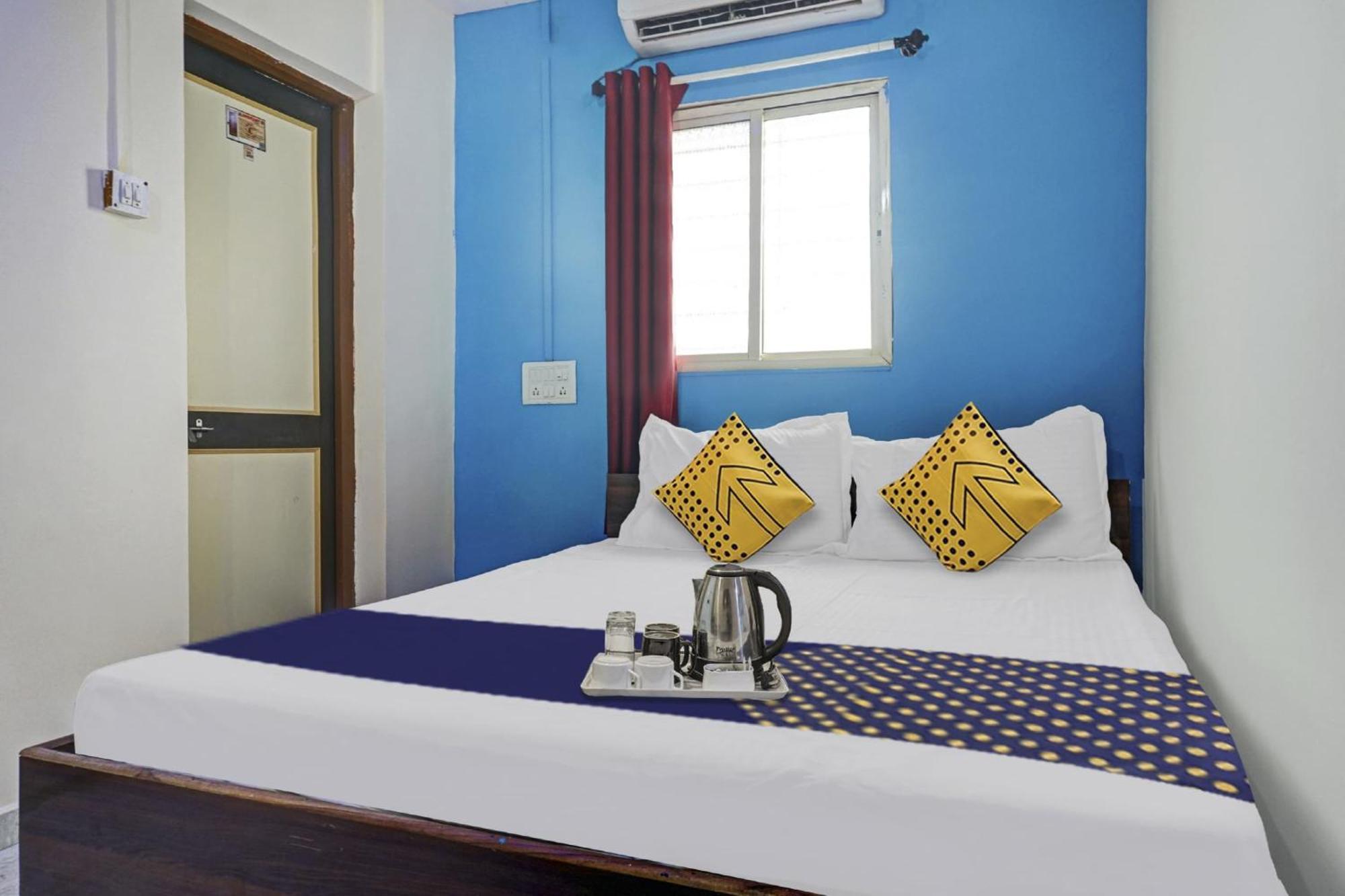 Hotel O Manav Shree Lodge Phursungi Exterior photo